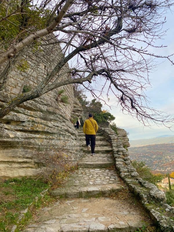 9 Luberon Ruins with Killer Views (Year-Round Free Access)